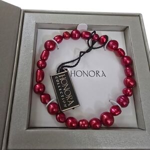 NIB Honora Beautiful Deep Red Cultured Pearl Elastic Bracelet